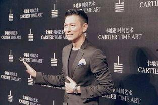 华语娱乐圈皇帝,揭秘娱乐圈霸主背后的故事