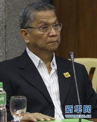 雷耶斯个人资料,足球场上的璀璨明星，从青涩少年到世界级球员的成长之路